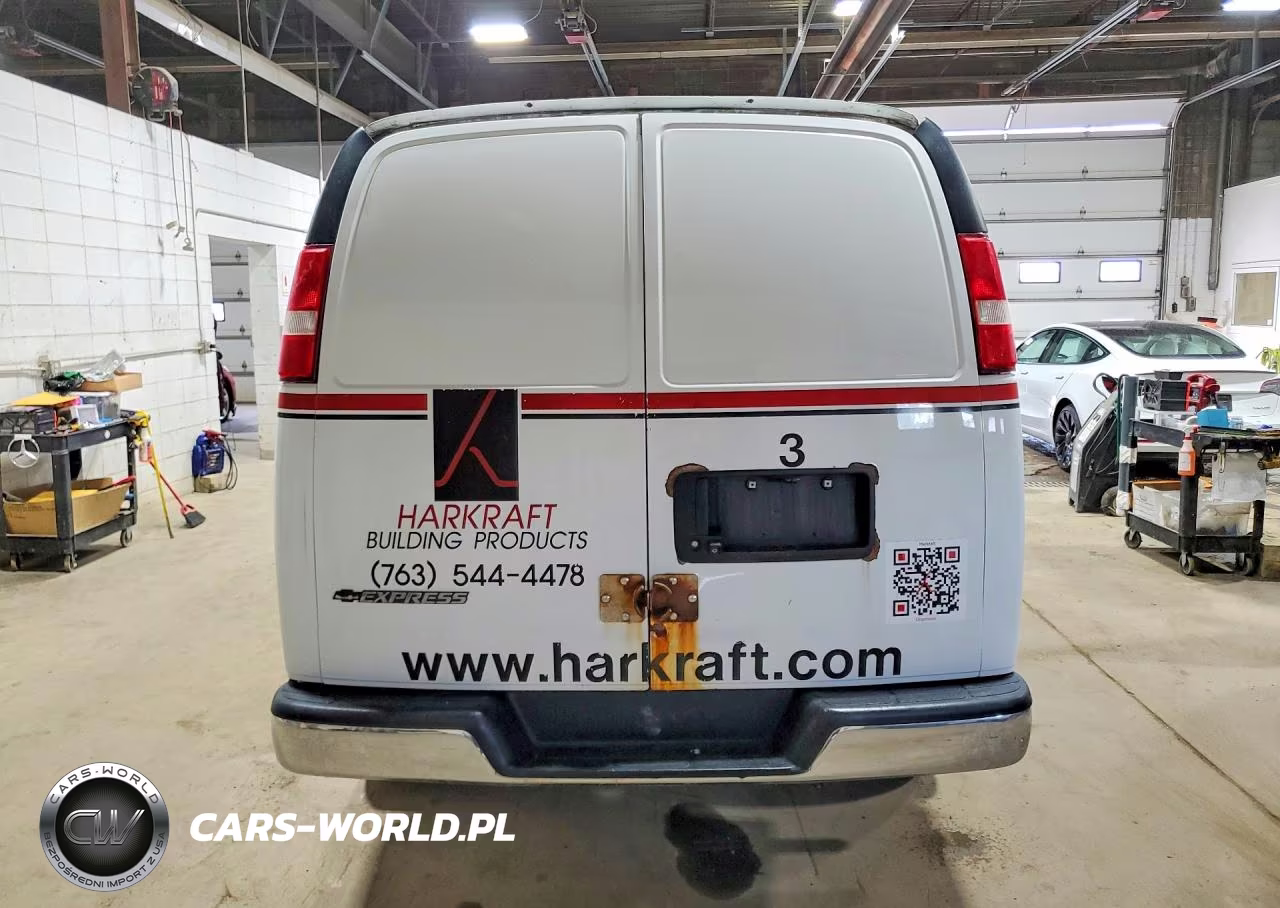 2017 Chevrolet Express G2500 VIN:1GCWGAFF0H1221093 - 6
