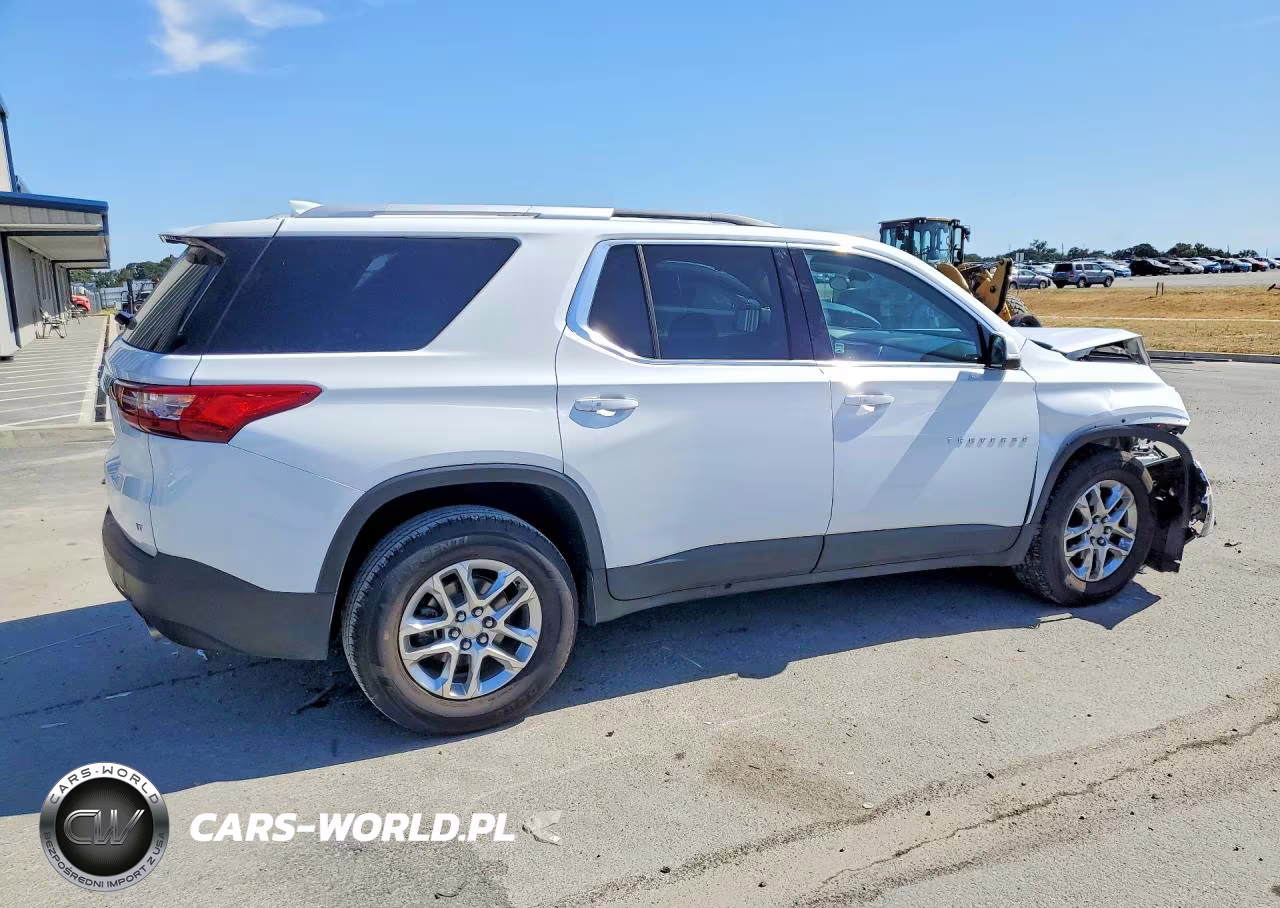 2018 Chevrolet Traverse Lt VIN:1GNERGKW6JJ257320 - 3