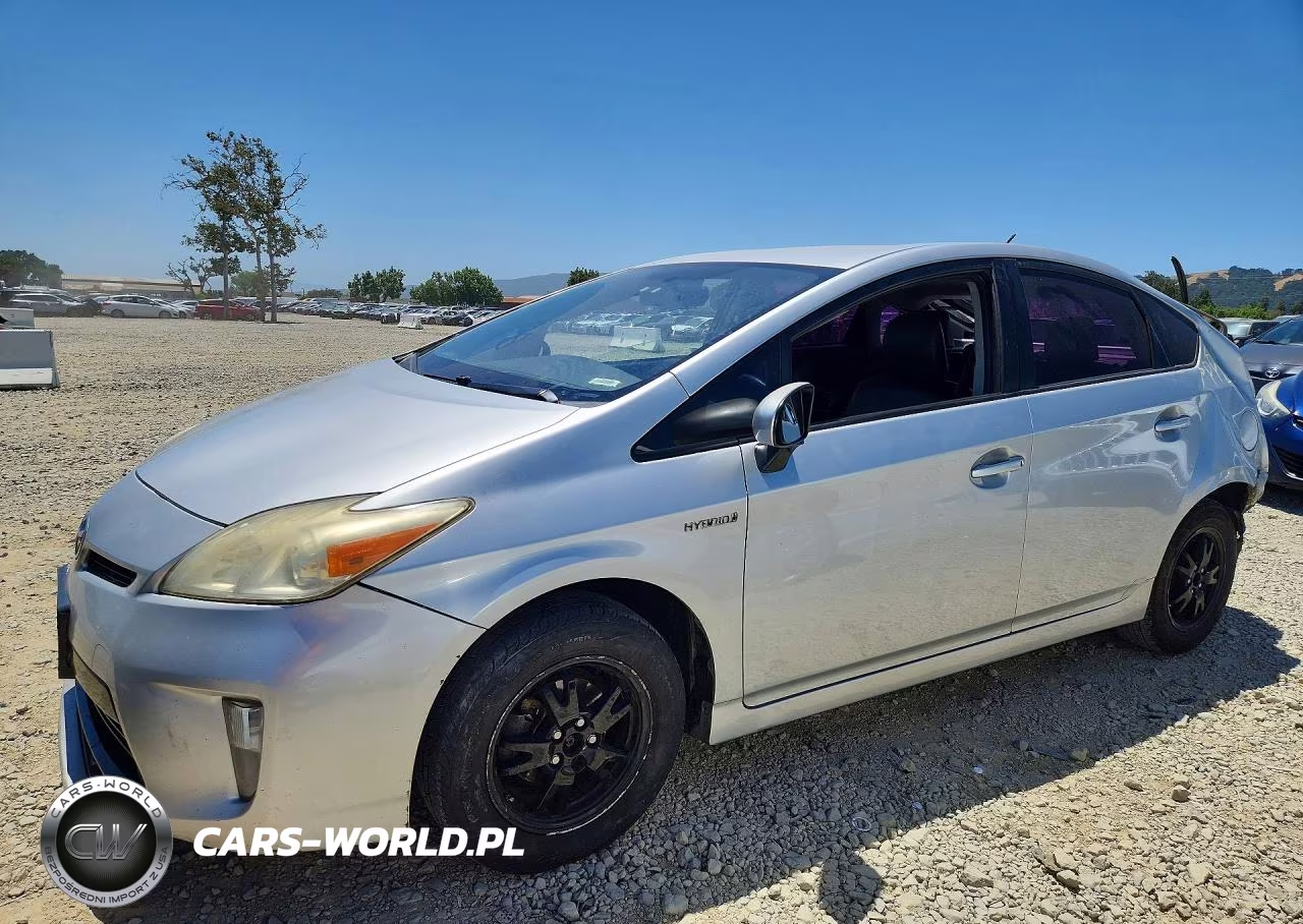 2014 Toyota Prius Two VIN:JTDKN3DU2E0378174 - 1
