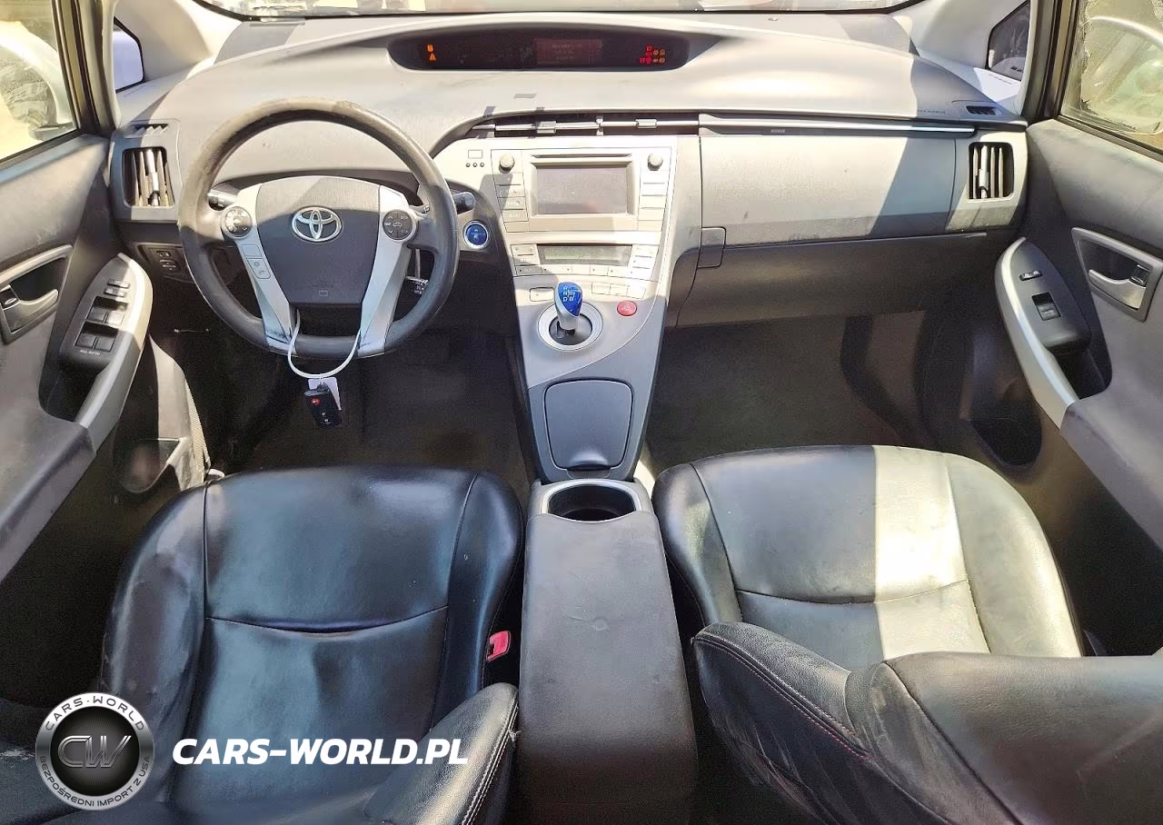 2014 Toyota Prius Two VIN:JTDKN3DU2E0378174 - 8