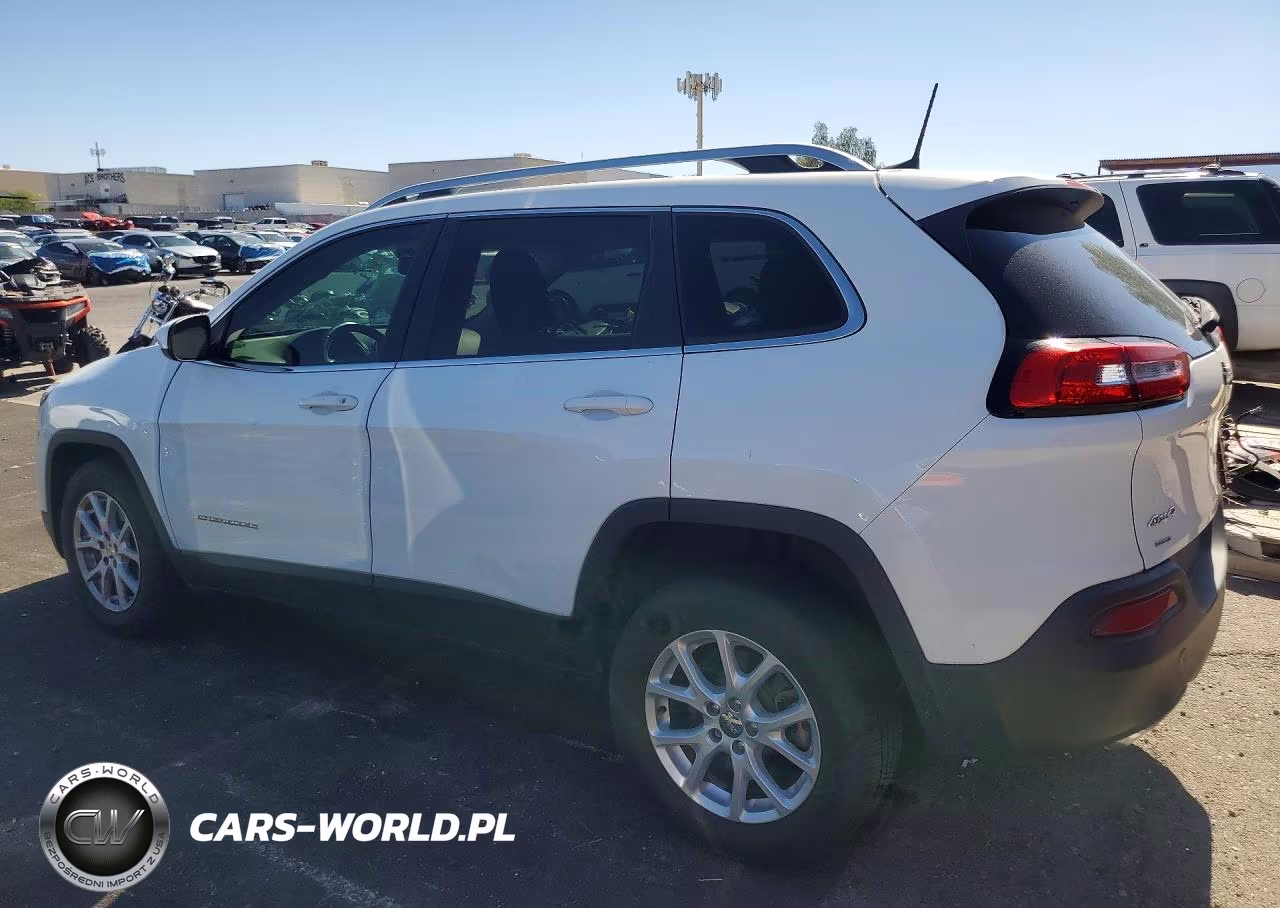 2017 Jeep Cherokee Latitude VIN:1C4PJMCS0HW513712 - 2