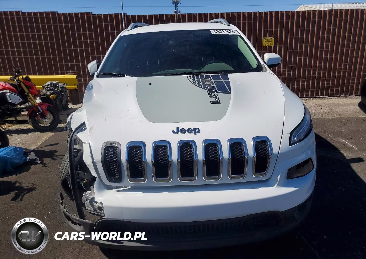 2017 Jeep Cherokee Latitude VIN:1C4PJMCS0HW513712 - 5