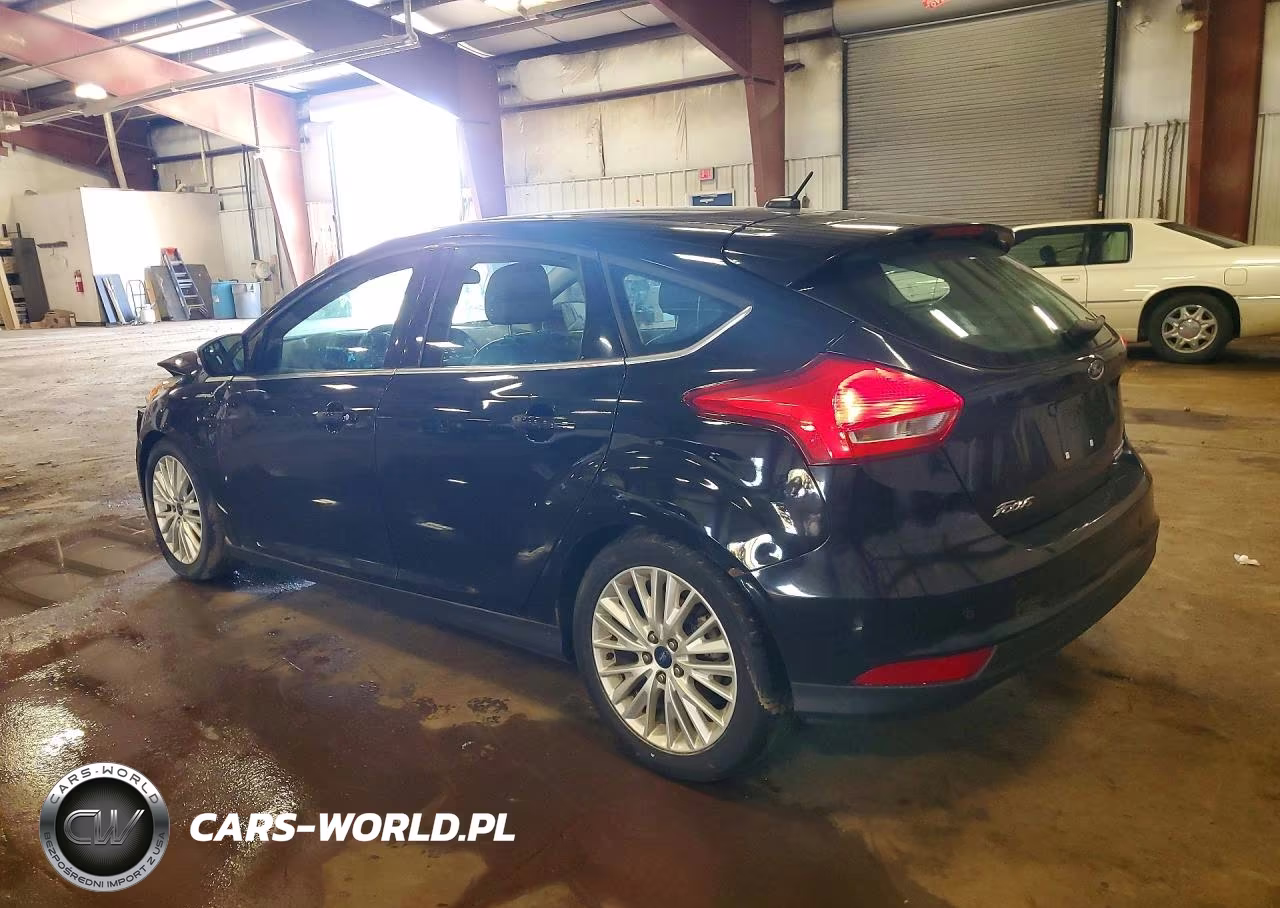 2016 Ford Focus Titanium VIN:1FADP3N20GL346637 - 2