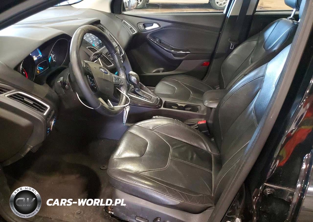 2016 Ford Focus Titanium VIN:1FADP3N20GL346637 - 7