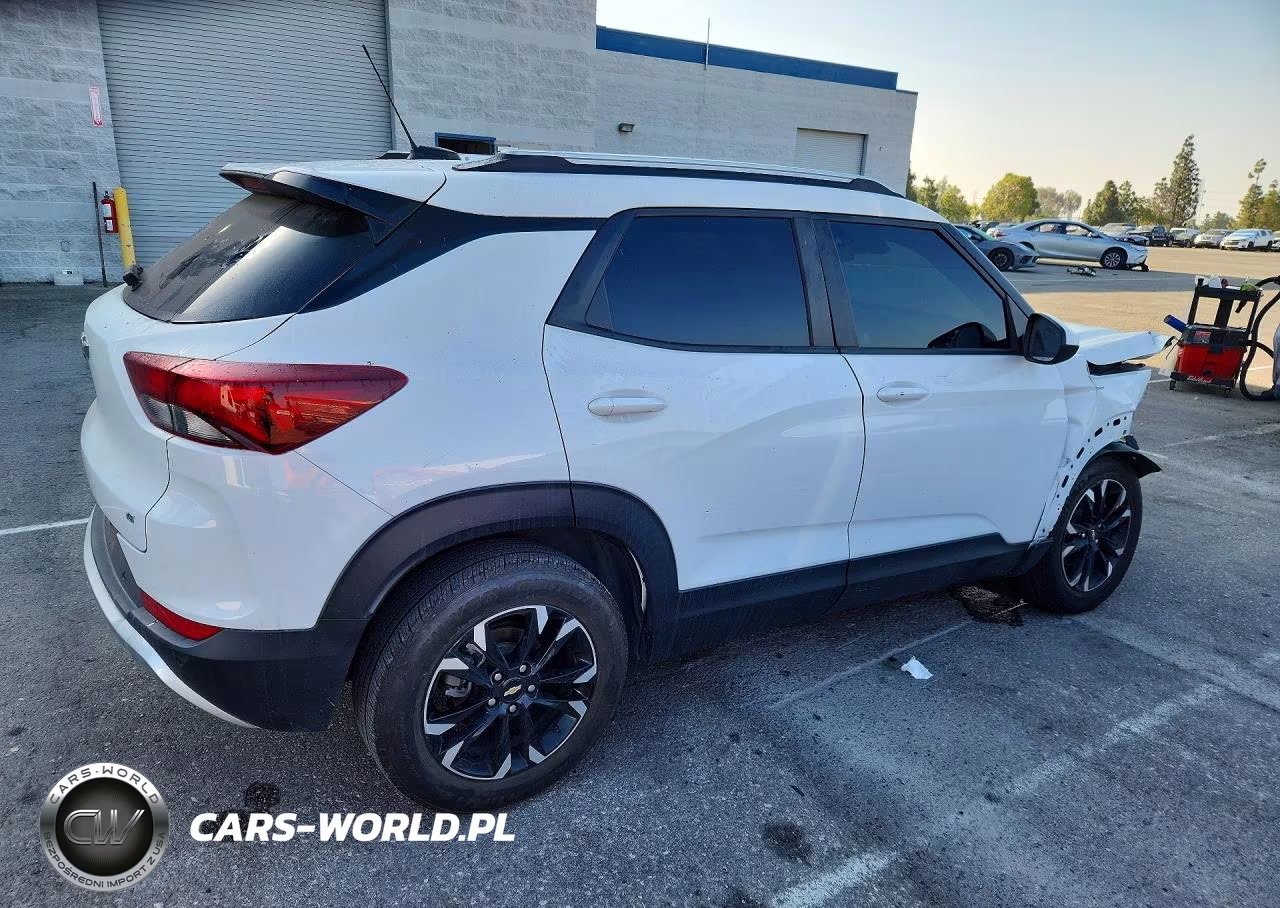 2022 Chevrolet Trailblazer Lt VIN:KL79MPSL9NB106824 - 3