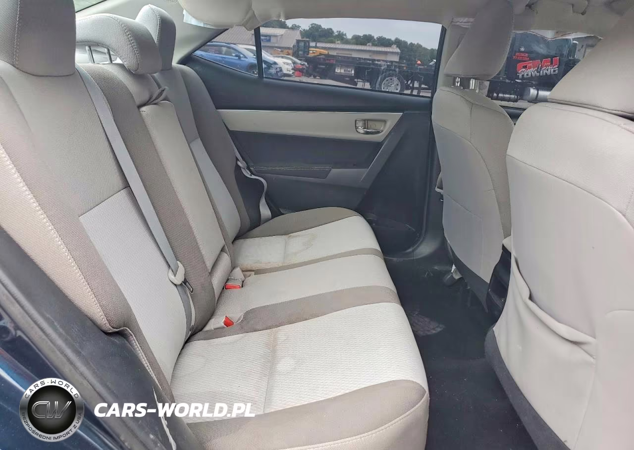 2018 Toyota Corolla Le VIN:2T1BURHE6JC106512 - 10