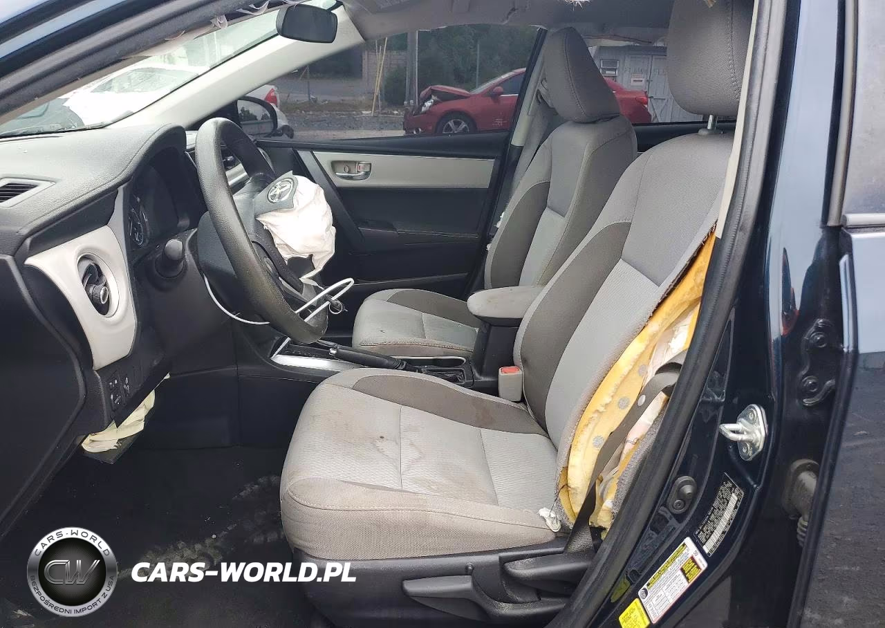 2018 Toyota Corolla Le VIN:2T1BURHE6JC106512 - 7