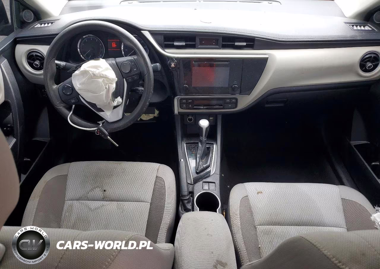 2018 Toyota Corolla Le VIN:2T1BURHE6JC106512 - 8