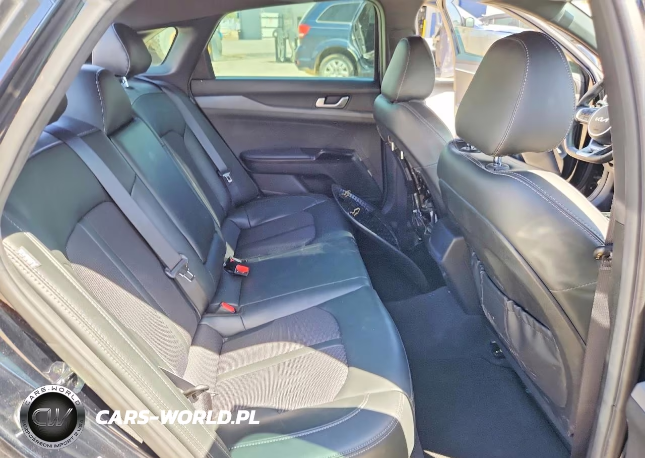 2024 Kia K5 Gt Line VIN:5XXG64J22RG261856 - 10