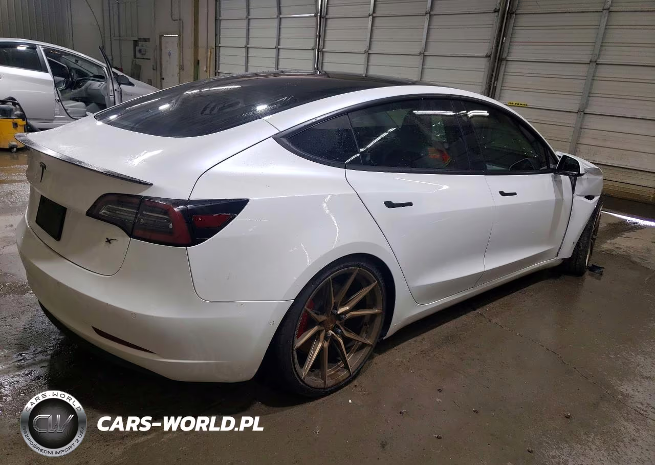 2020 Tesla Model 3 VIN:5YJ3E1EC9LF624800 - 3