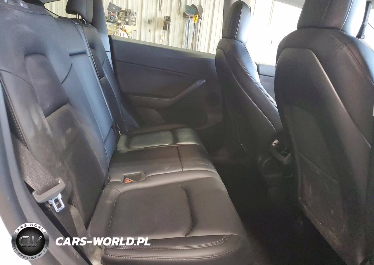 2022 Tesla Model Y VIN:7SAYGAEE2NF364845 - 10