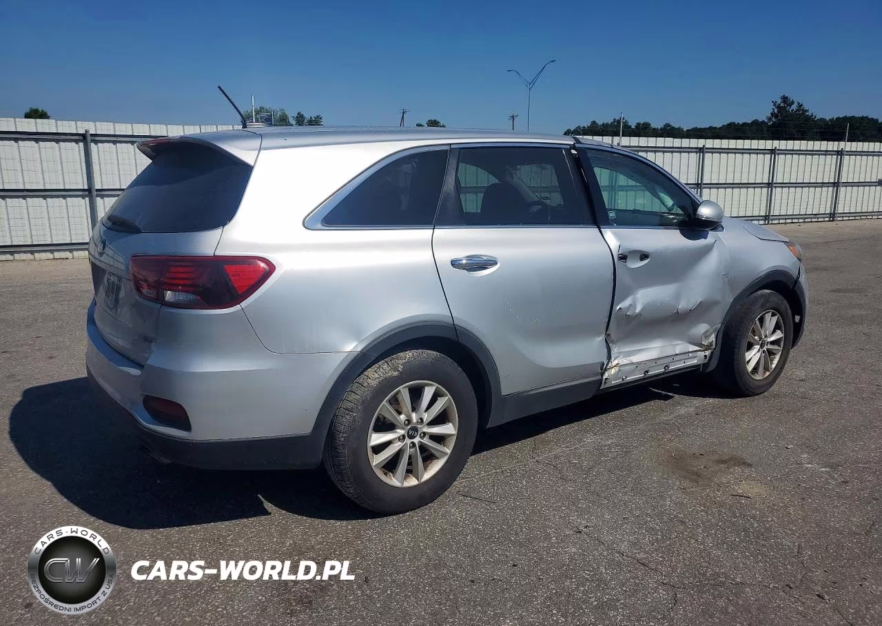 2019 Kia Sorento L VIN:5XYPG4A30KG577599 - 3
