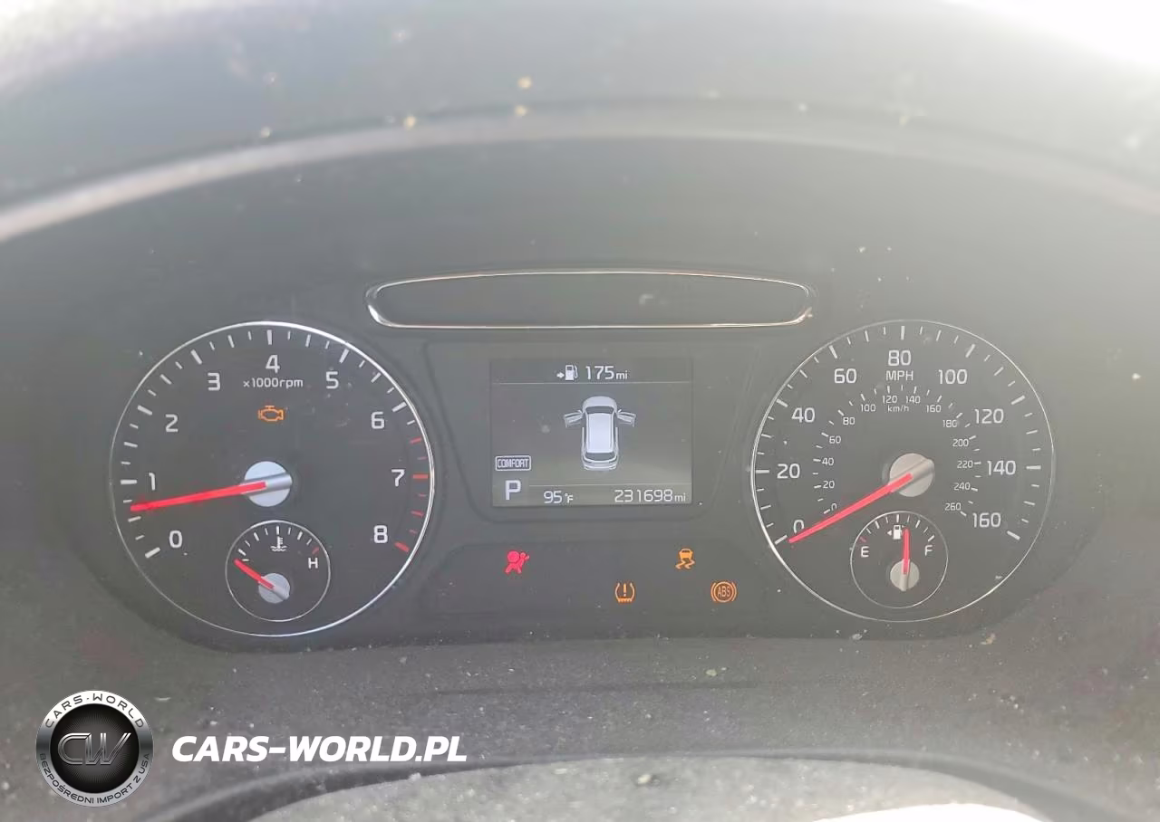 2019 Kia Sorento L VIN:5XYPG4A30KG577599 - 9