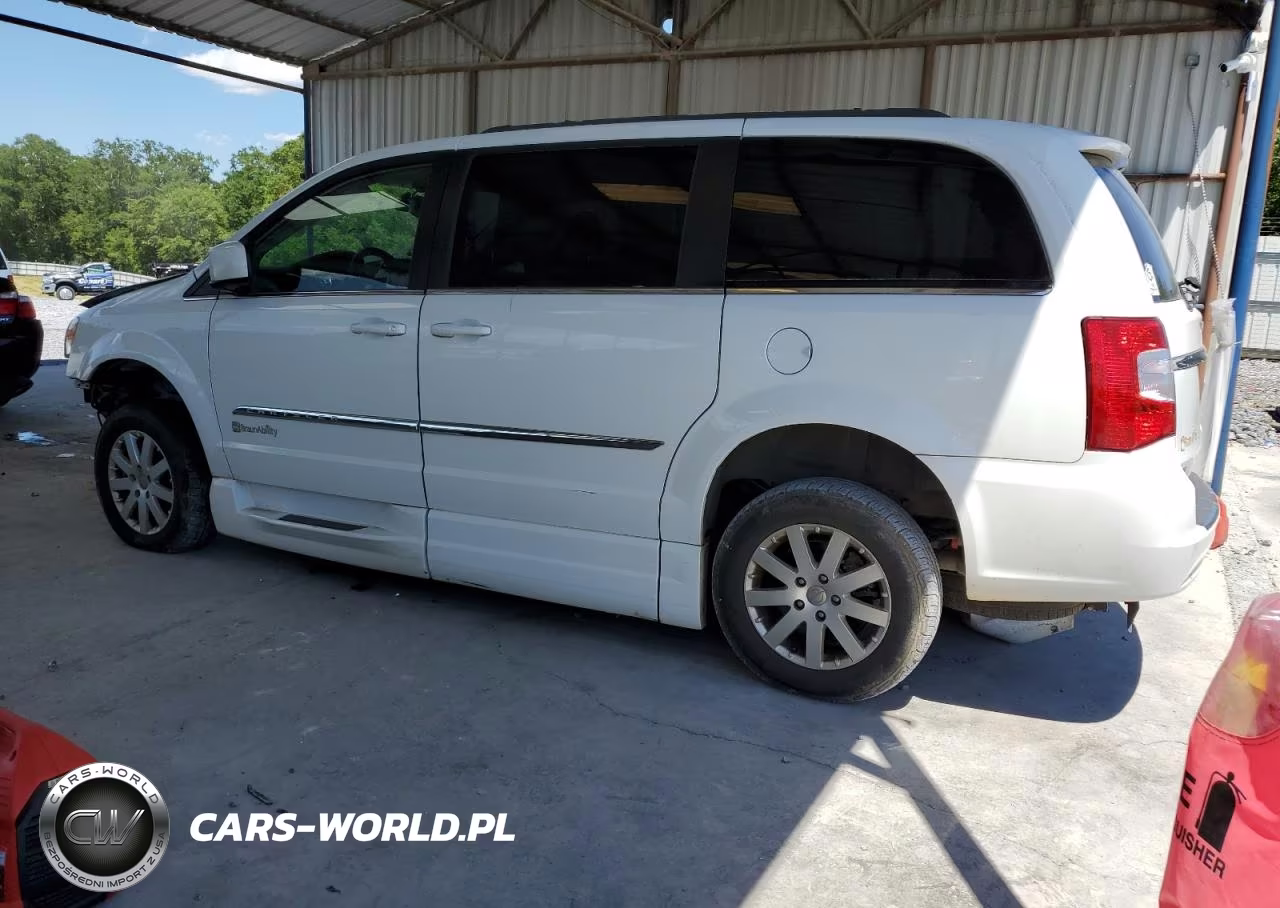 2015 Chrysler Town & Country Touring VIN:2C4RC1BGXFR572528 - 2