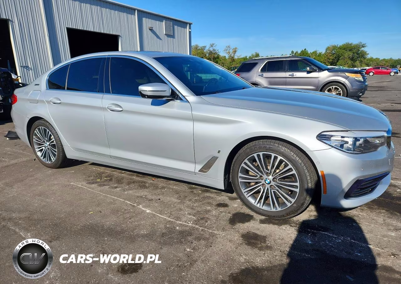 2019 BMW 530E VIN:WBAJA9C54KB399075 - 4