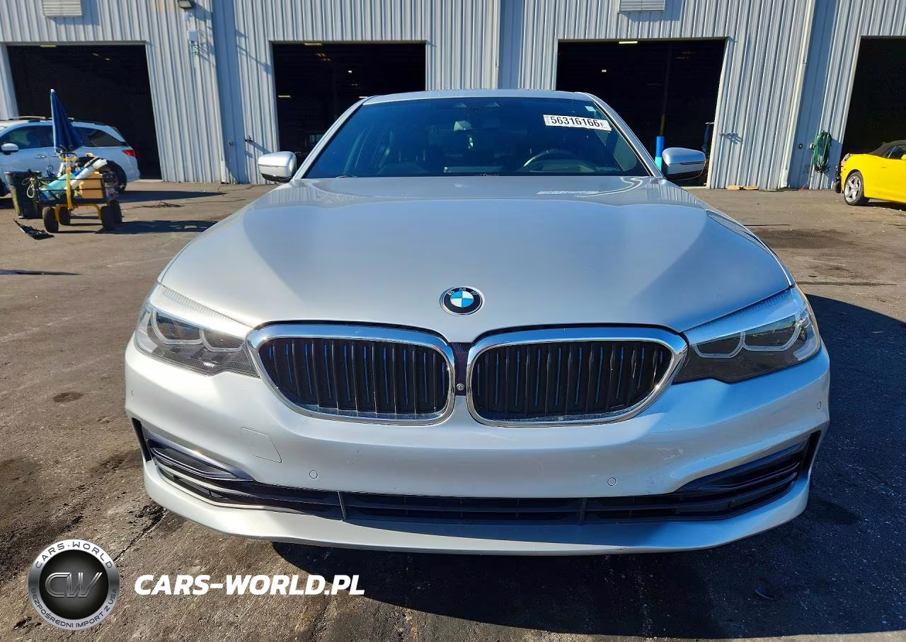 2019 BMW 530E VIN:WBAJA9C54KB399075 - 5