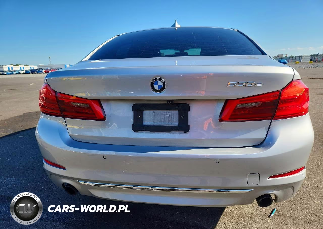 2019 BMW 530E VIN:WBAJA9C54KB399075 - 6