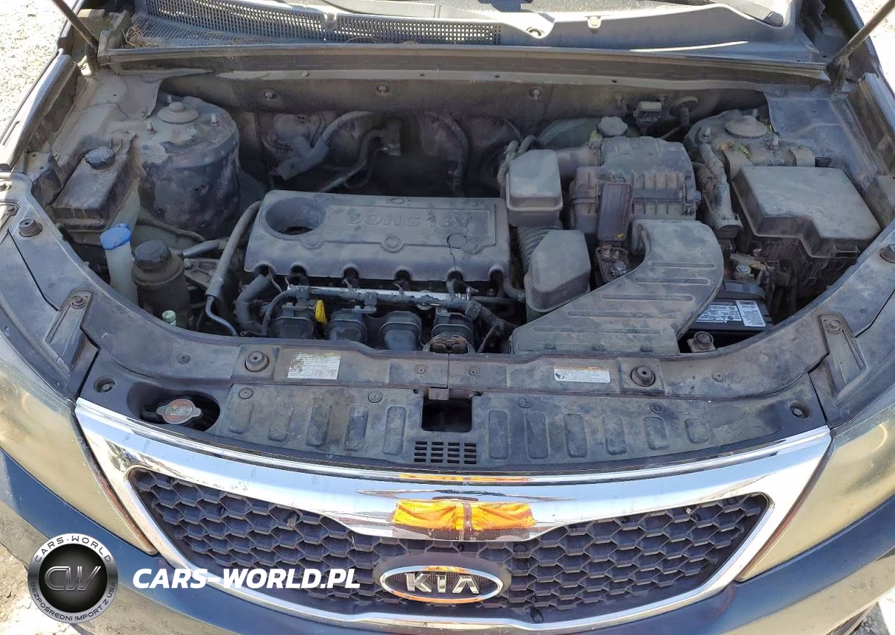 2011 Kia Sorento Lx VIN:5XYKT3A15BG168657 - 12