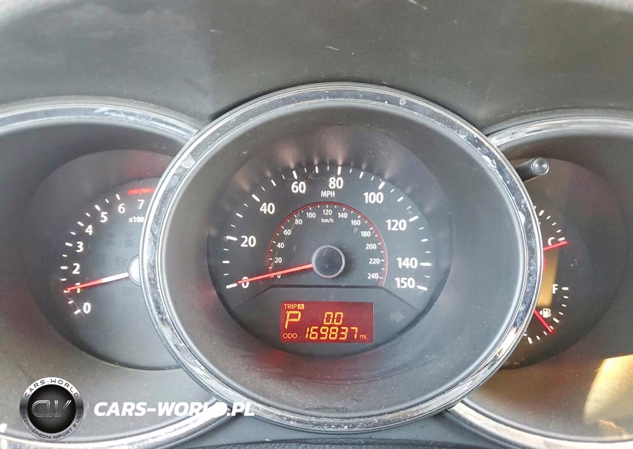 2011 Kia Sorento Lx VIN:5XYKT3A15BG168657 - 9