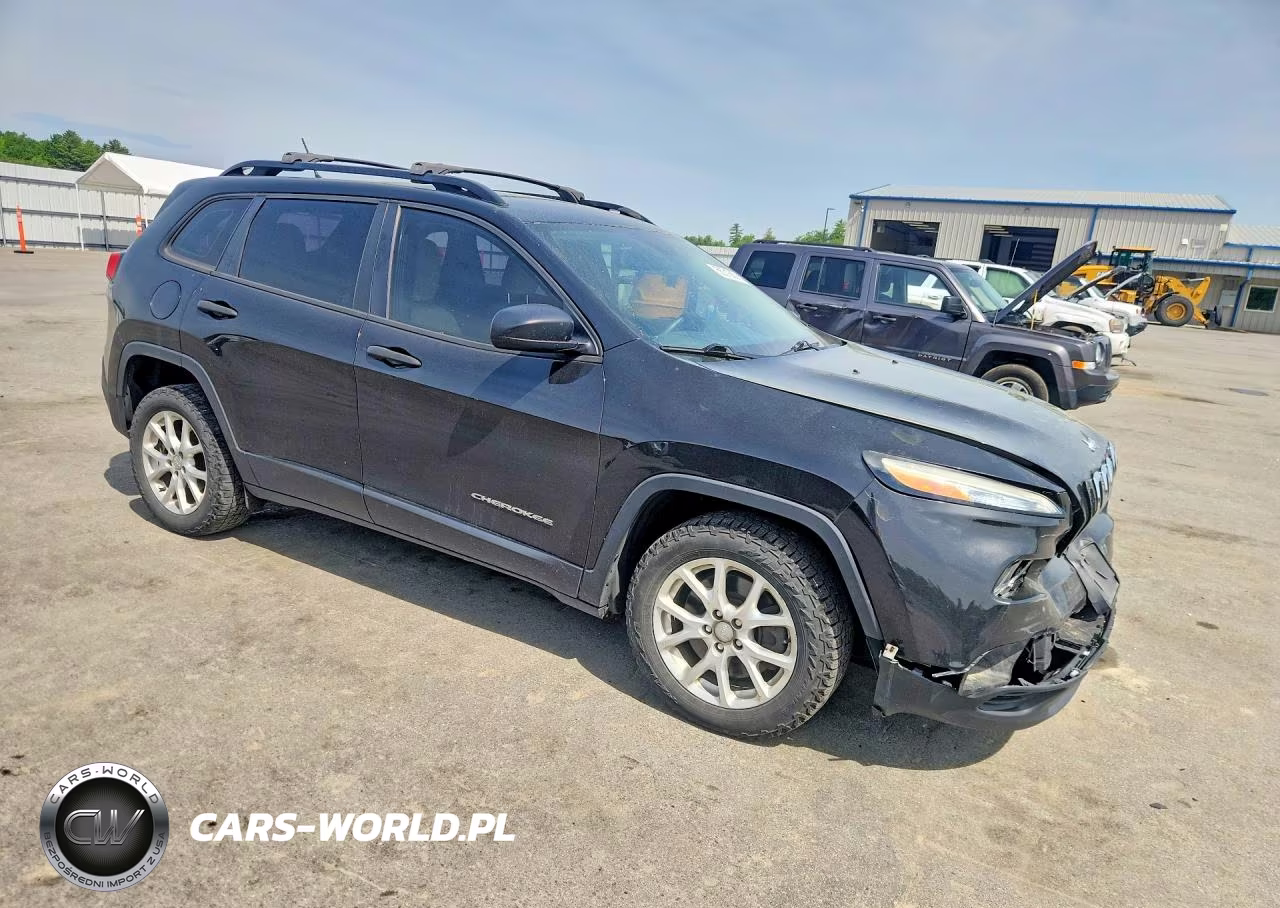 2015 Jeep Cherokee Sport VIN:1C4PJLAB5FW761514 - 4