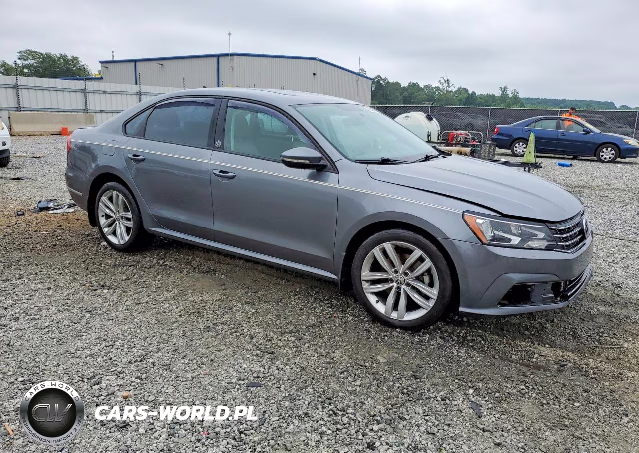 2019 Volkswagen Passat Wolfsburg VIN:1VWLA7A36KC006461 - 4