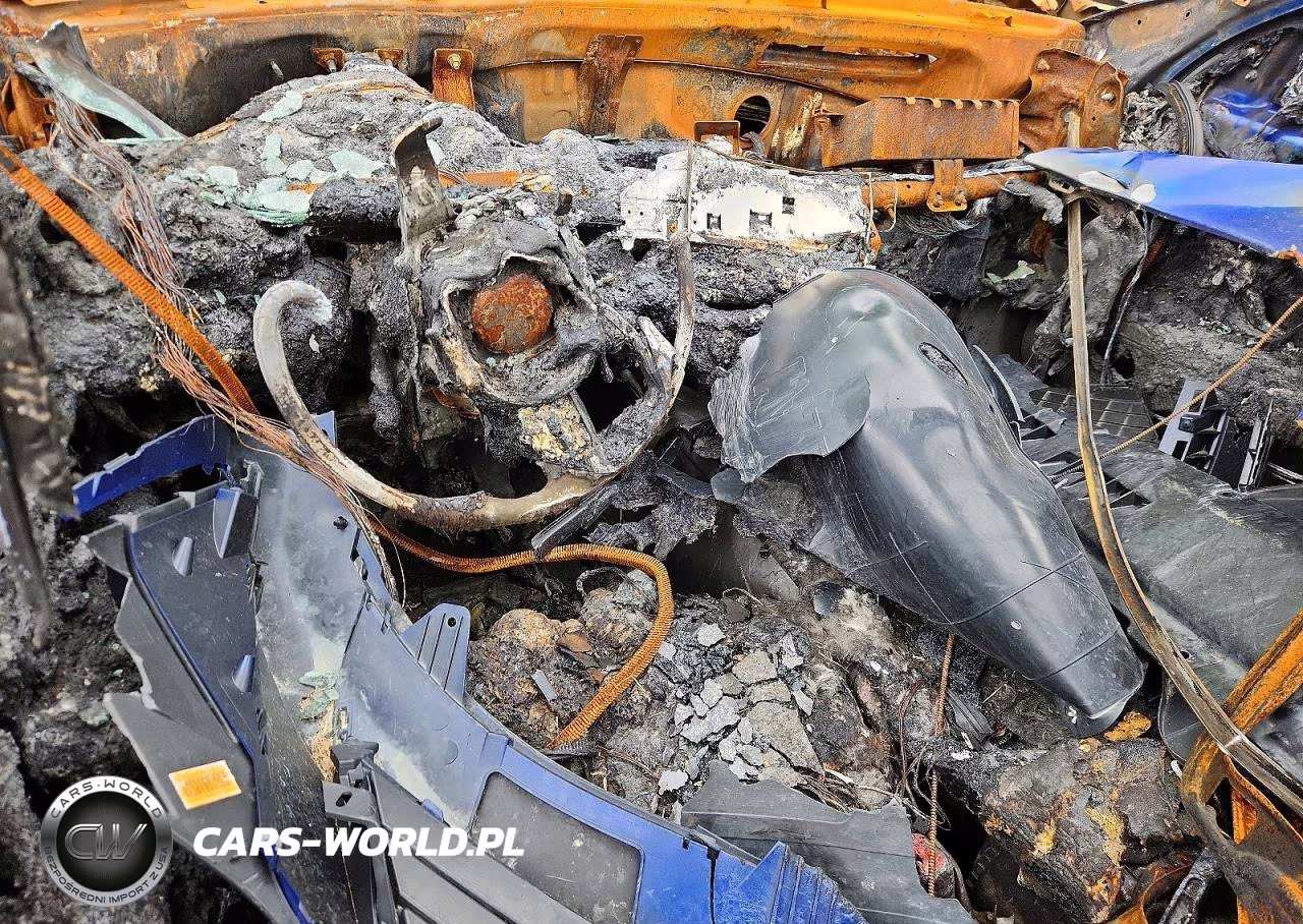 2025 Hyundai Elantra Sel VIN:KMHLS4DG2SU034048 - 8