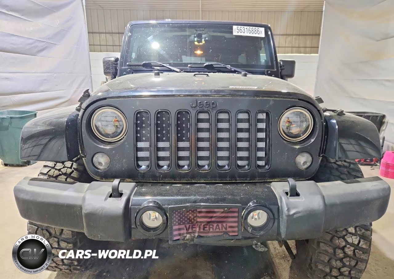 2014 Jeep Wrangler Unlimited Sahara VIN:1C4BJWEG9EL300284 - 5