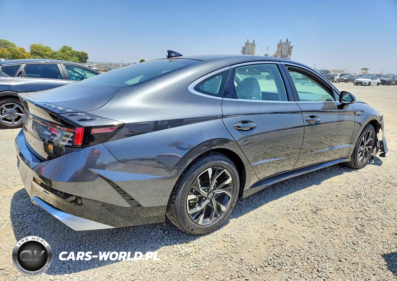 2025 Hyundai Sonata Sel VIN:KMHL64JA0SA479717 - 3