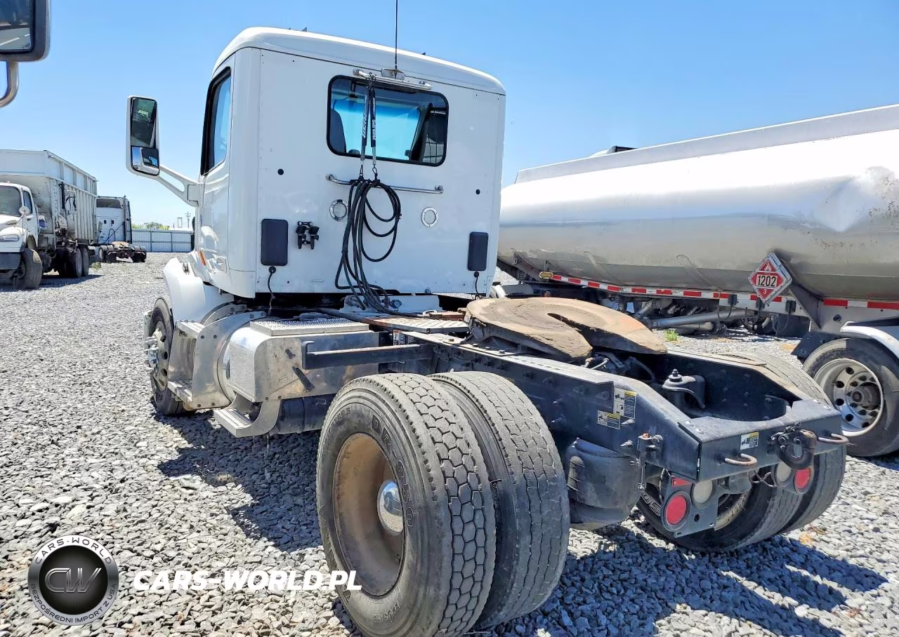 2022 Peterbilt 579 Semi Truck VIN:1XPBAP8X3ND758400 - 2