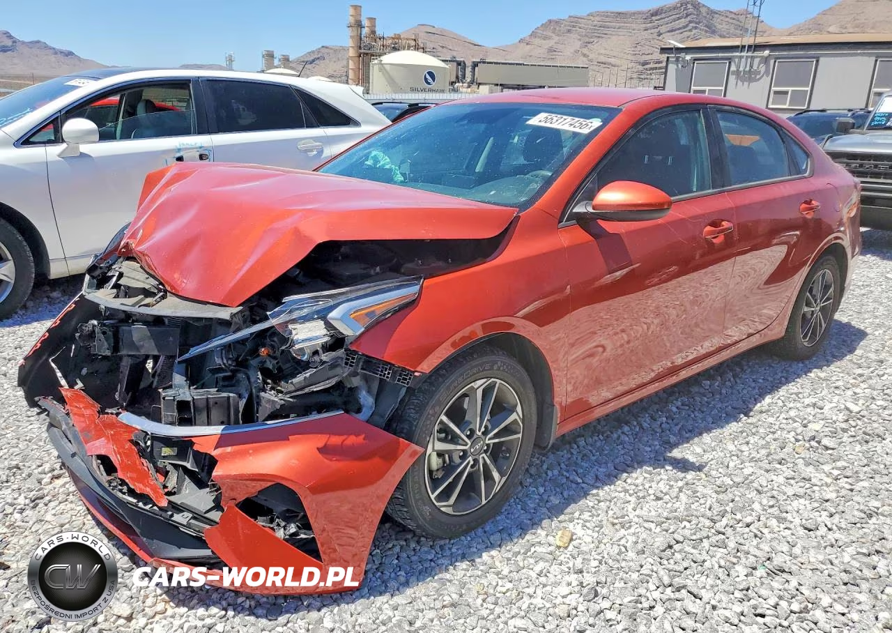 2023 Kia Forte Lxs – zdjęcie 1 z 12