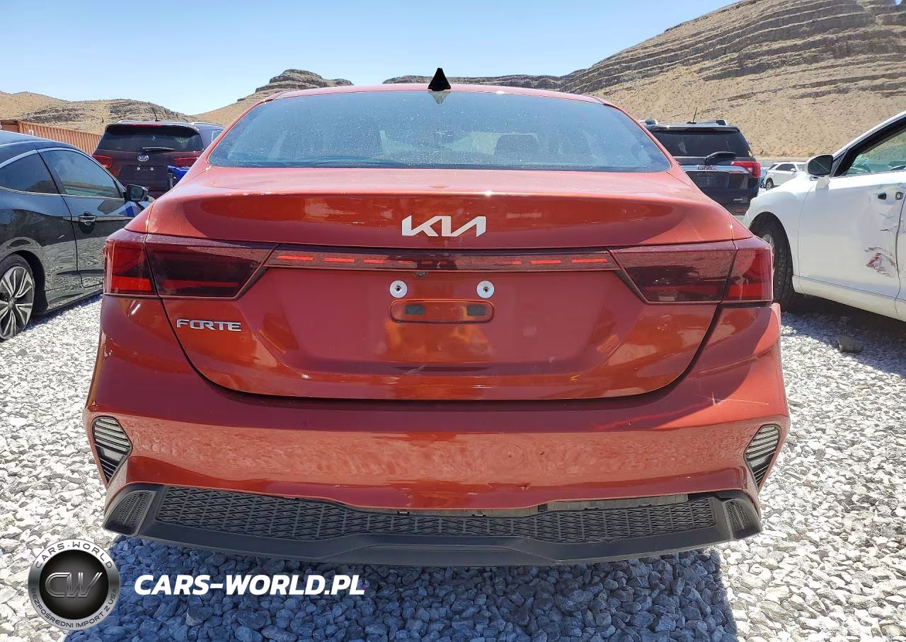 2023 Kia Forte Lxs VIN:3KPF24AD2PE569902 - 6