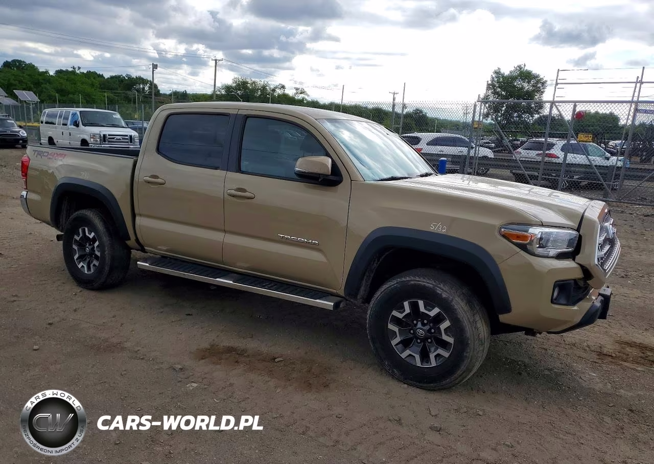 2017 Toyota Tacoma Trd Off-Road VIN:5TFCZ5AN2HX106947 - 4