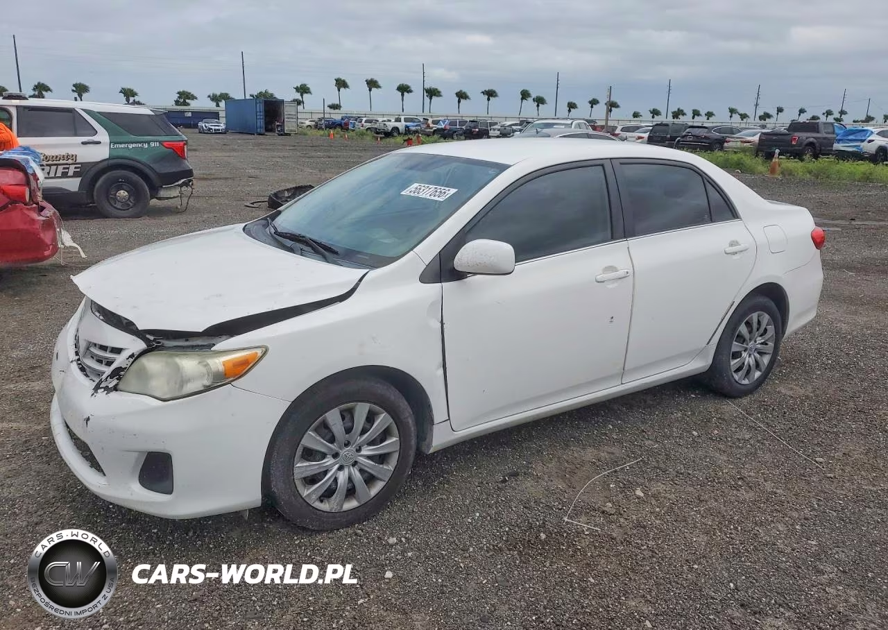 2013 Toyota Corolla Le – zdjęcie 1 z 12