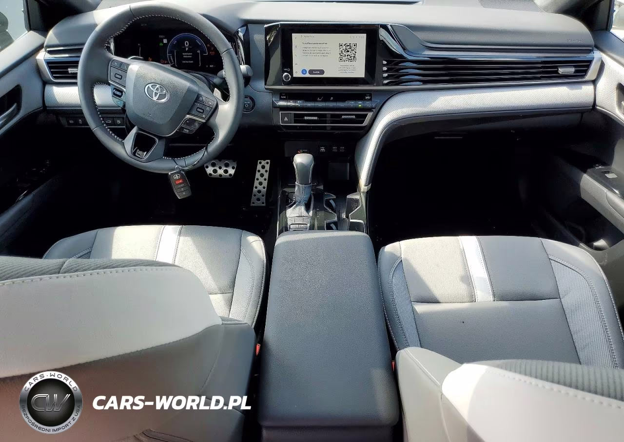 2026 Toyota Camry Se VIN:4T1DAACKXTU703423 - 8