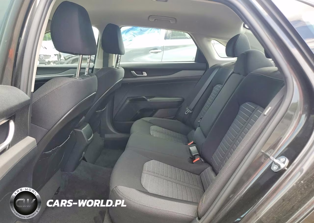 2025 Kia K5 Lxs VIN:KNAG24J74S5294324 - 10