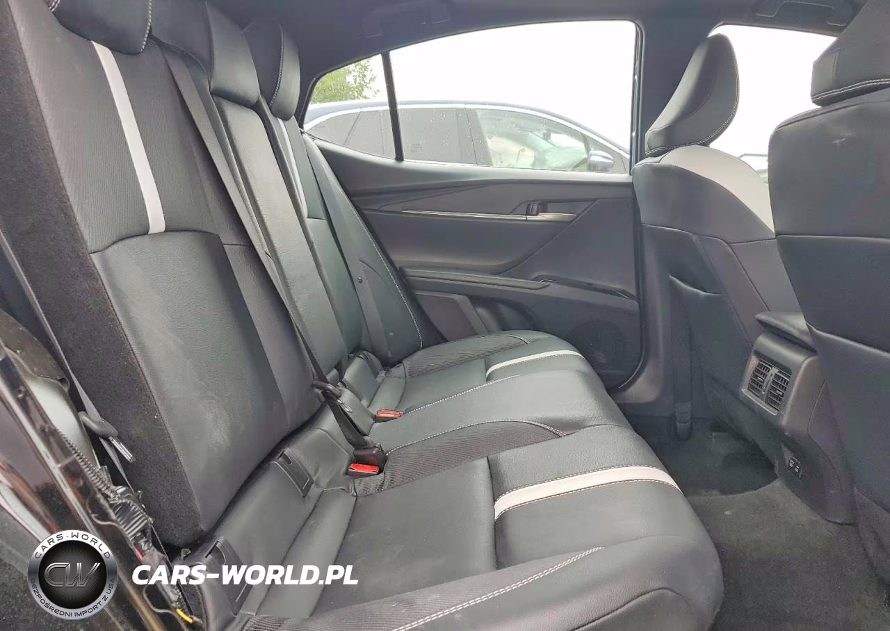 2025 Toyota Camry Se VIN:4T1DBADK5SU507562 - 10