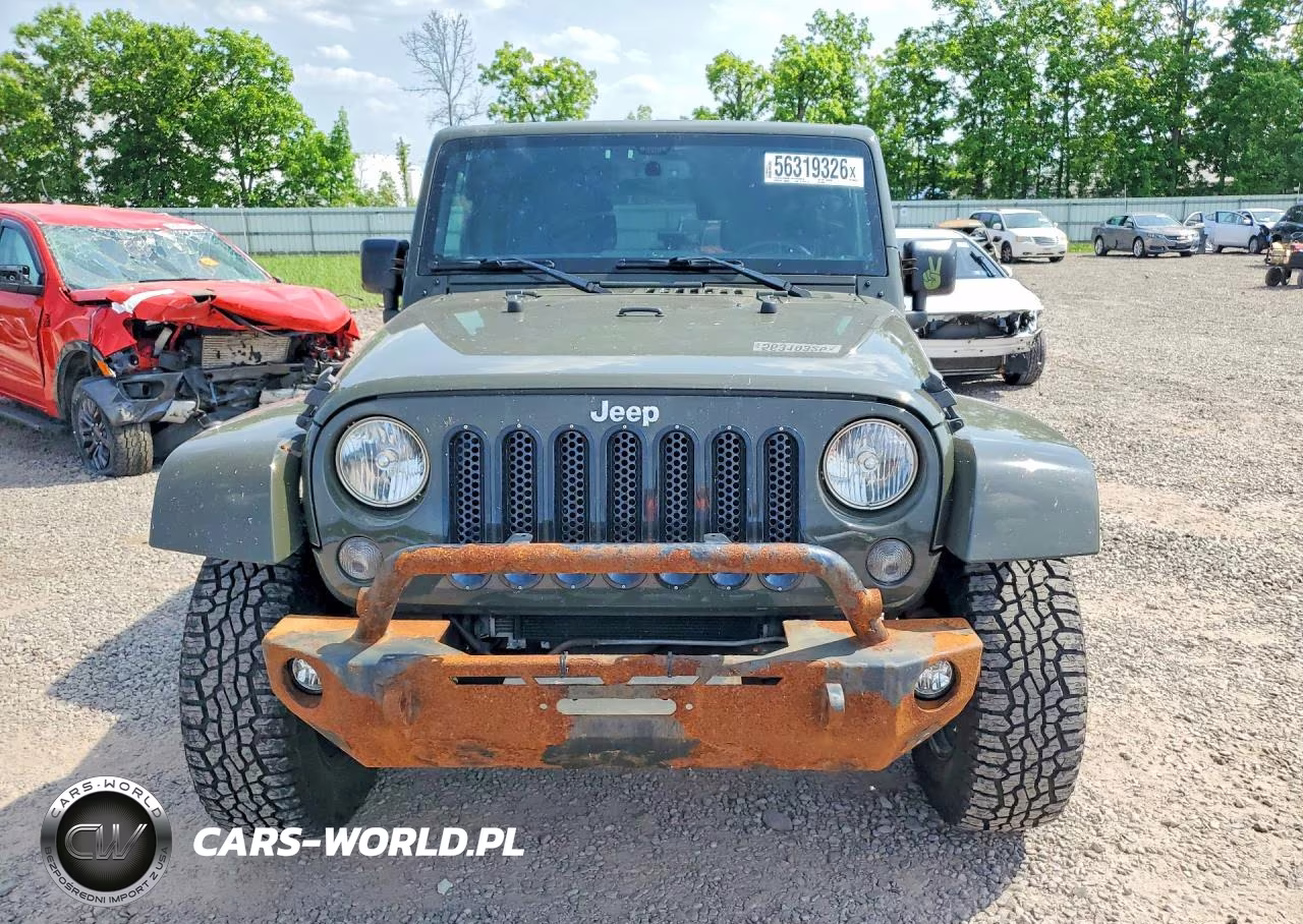 2015 Jeep Wrangler Unlimited Sahara VIN:1C4HJWEG1FL602860 - 5