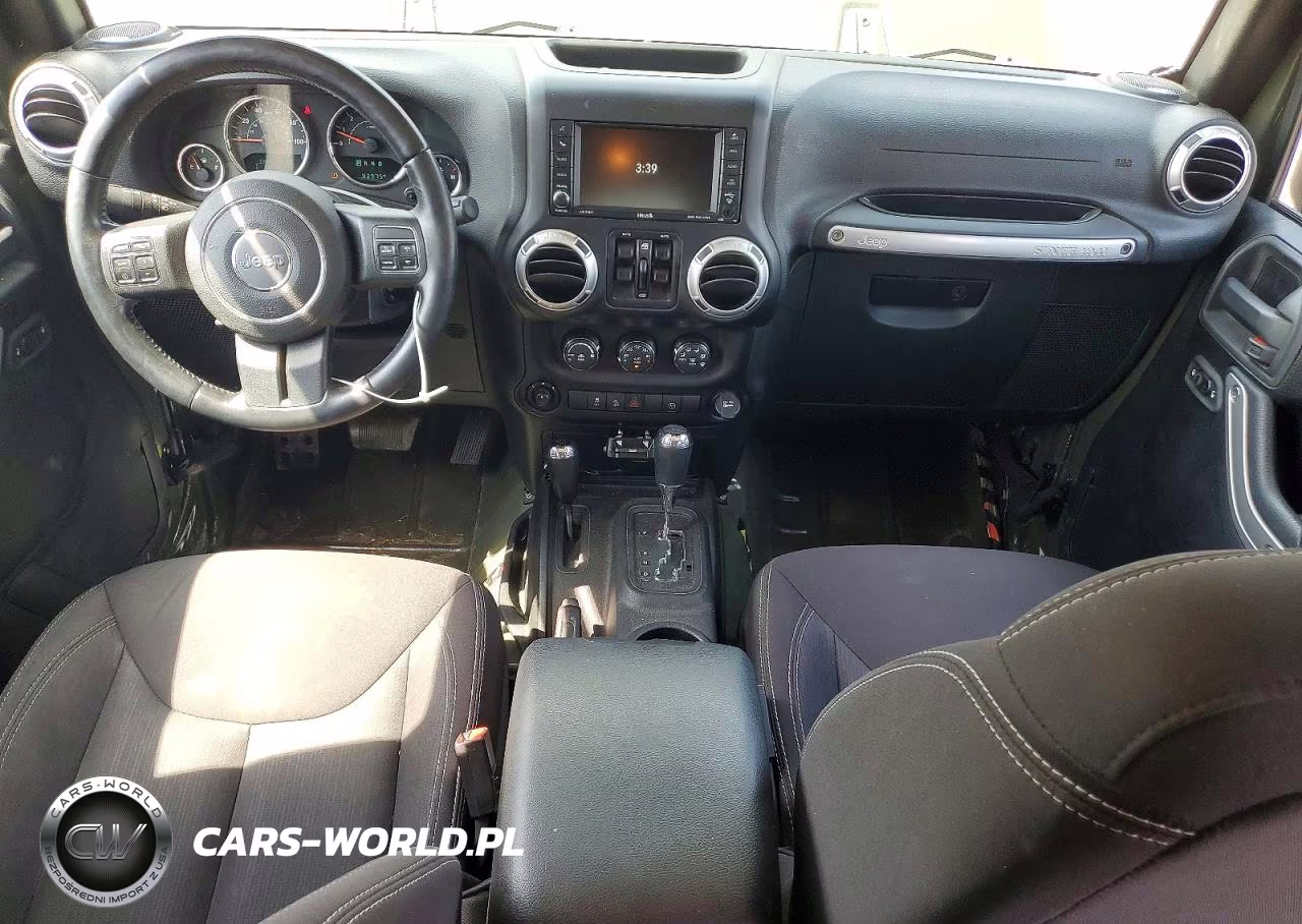 2015 Jeep Wrangler Unlimited Sahara VIN:1C4HJWEG1FL602860 - 8