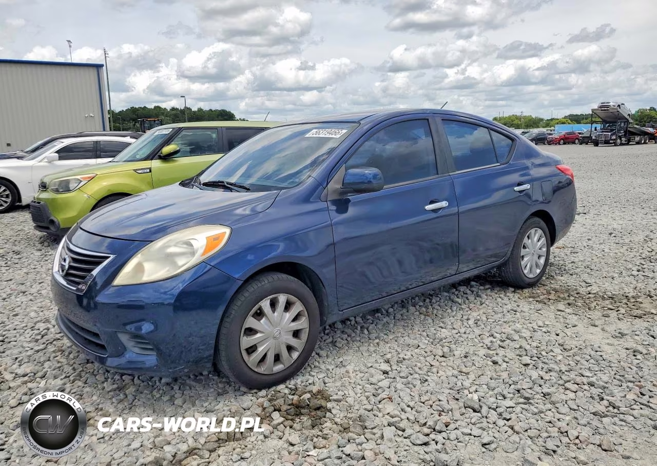 2012 Nissan Versa 1.6 S