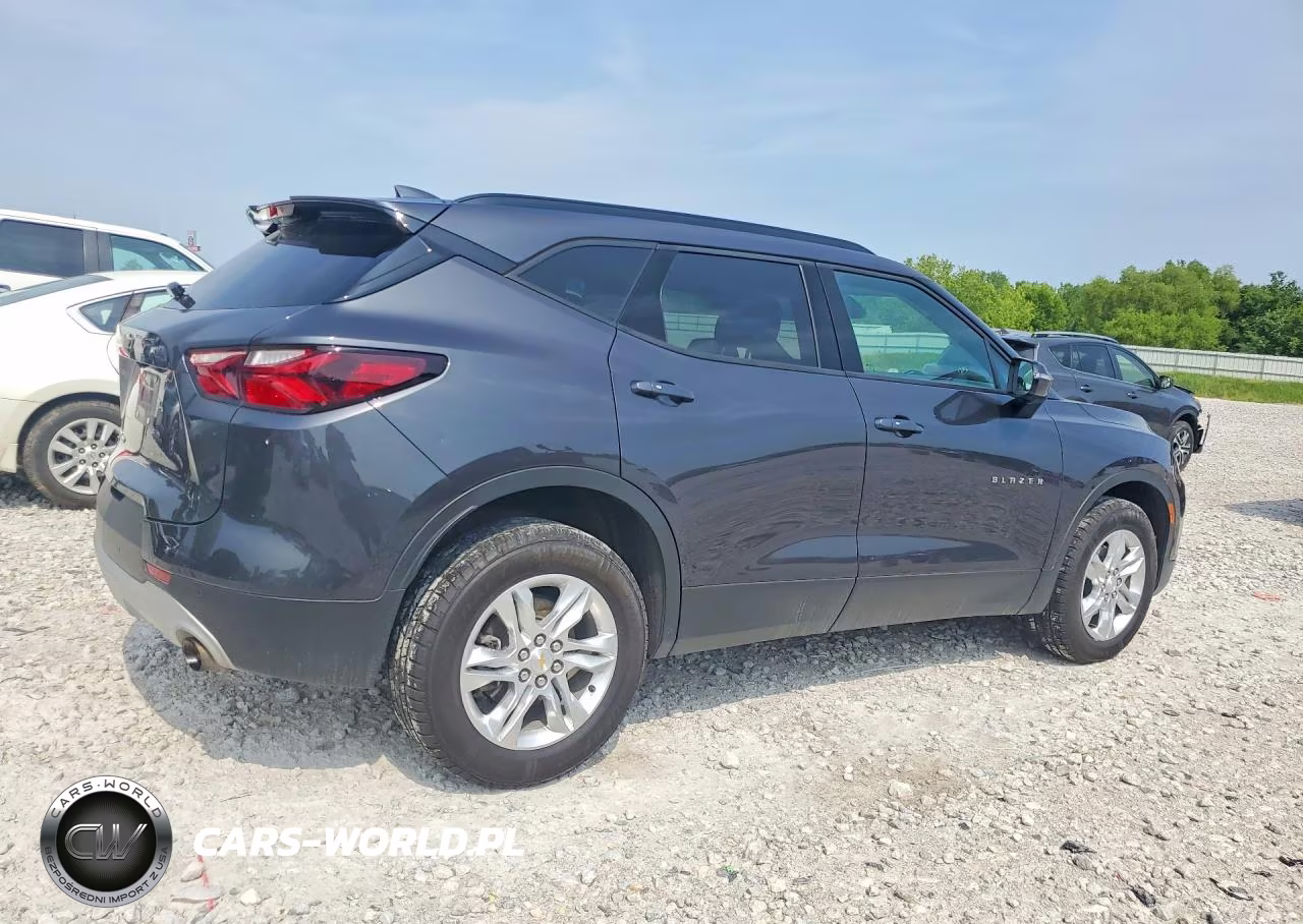 2021 Chevrolet Blazer 2Lt VIN:3GNKBHRS3MS524657 - 3