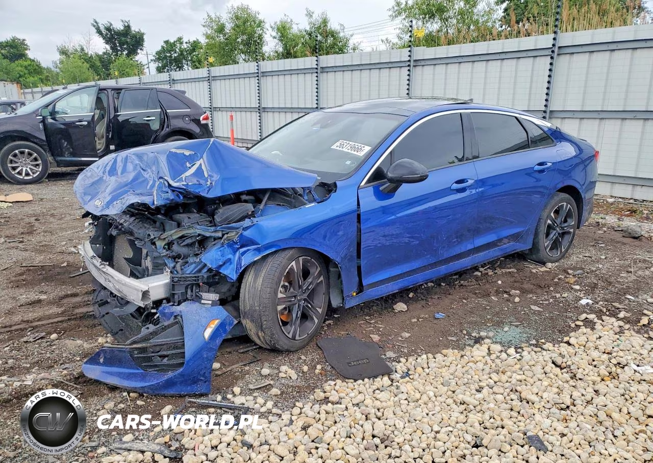 2021 Kia K5 – zdjęcie 1 z 12