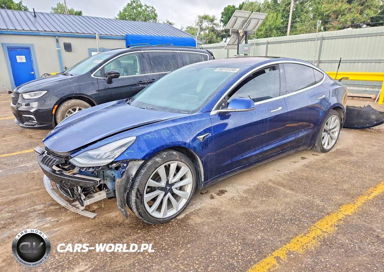 2018 Tesla Model 3 – zdjęcie 1 z 13