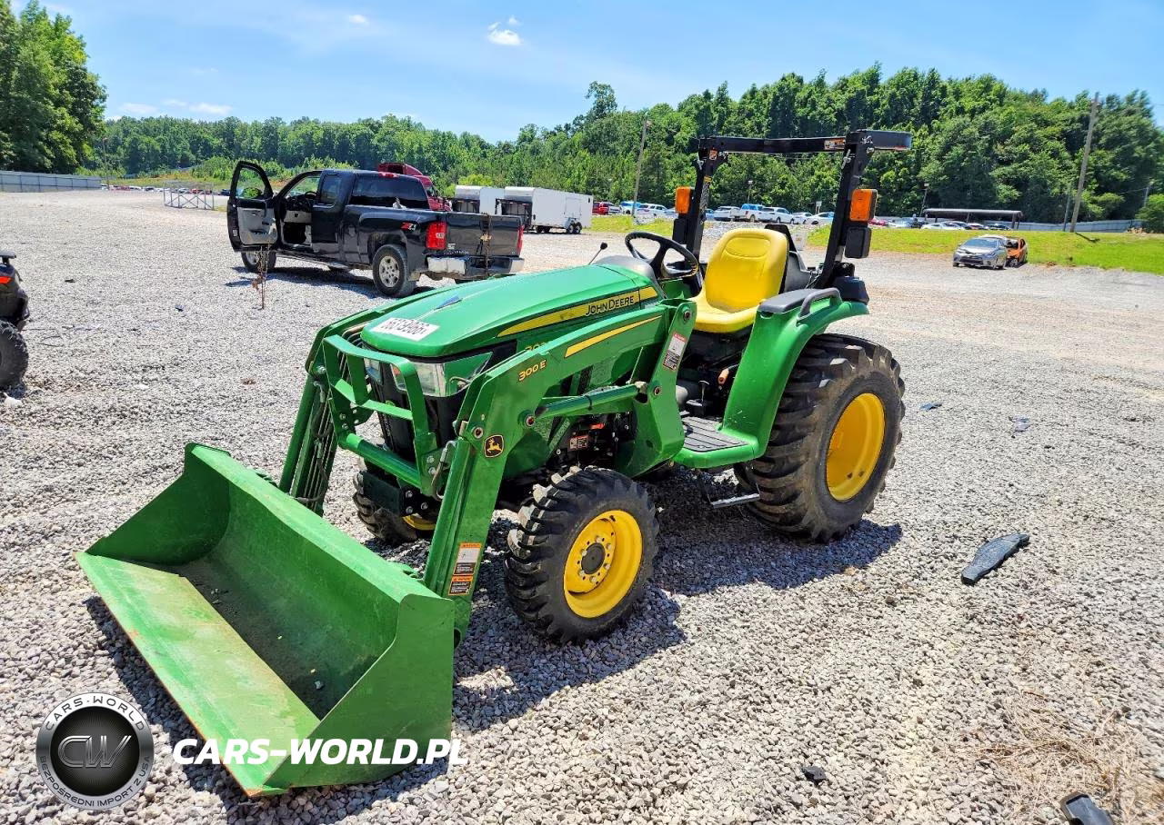 2018 John Deere 300E Tractor VIN:1LV3032EHJJ124130 - 2