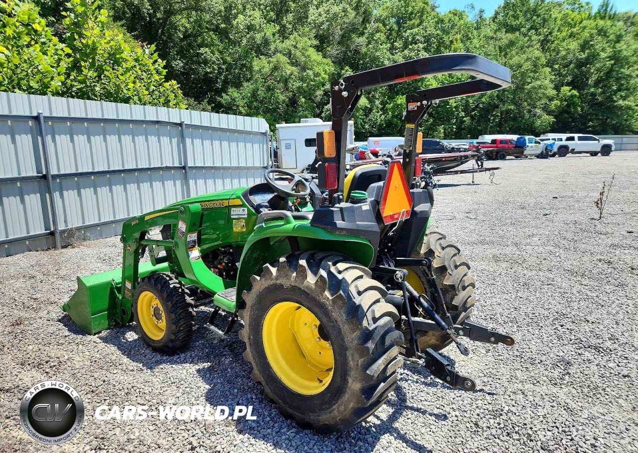 2018 John Deere 300E Tractor VIN:1LV3032EHJJ124130 - 3