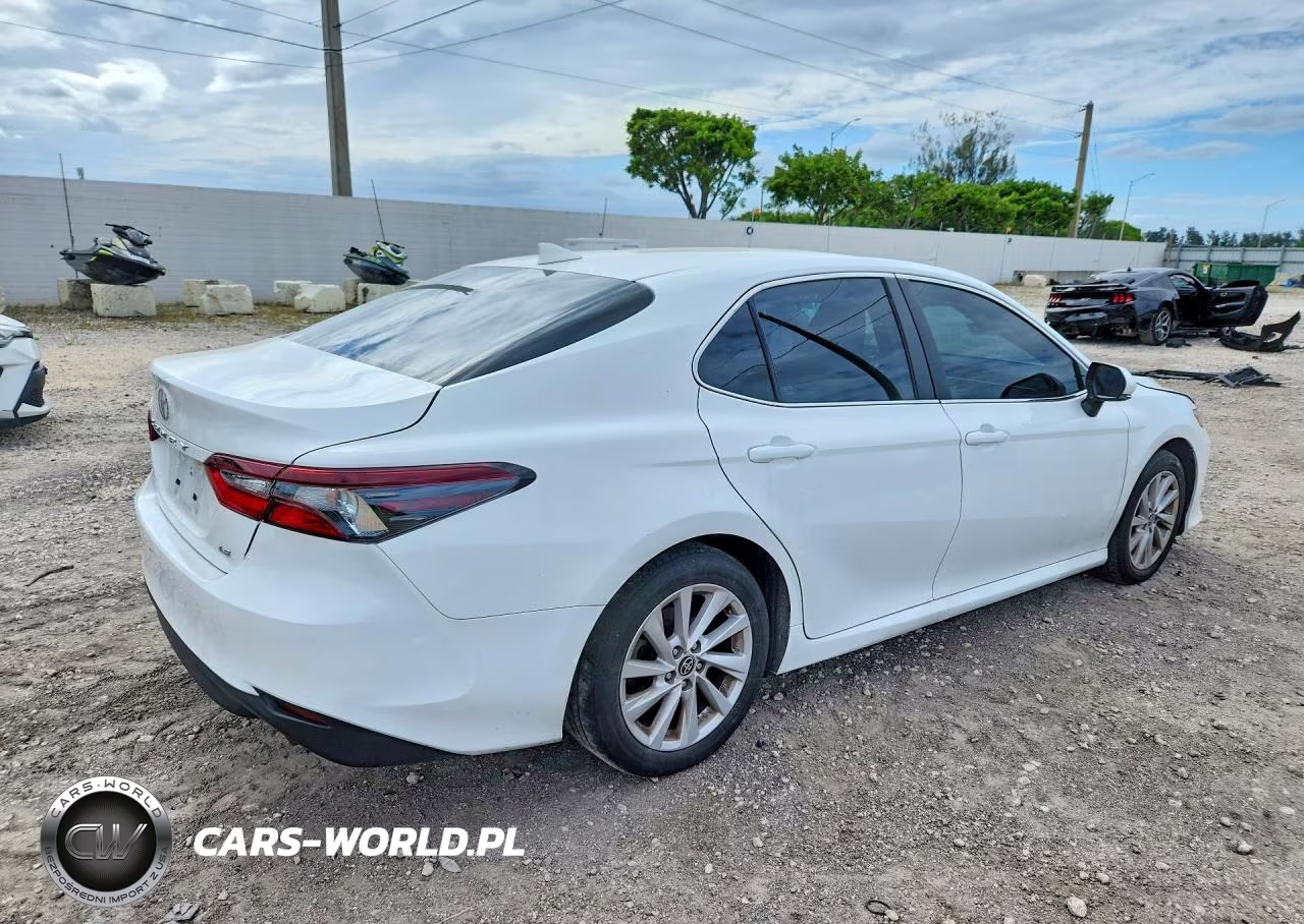 2024 Toyota Camry Le VIN:4T1R11AKXRU252446 - 3