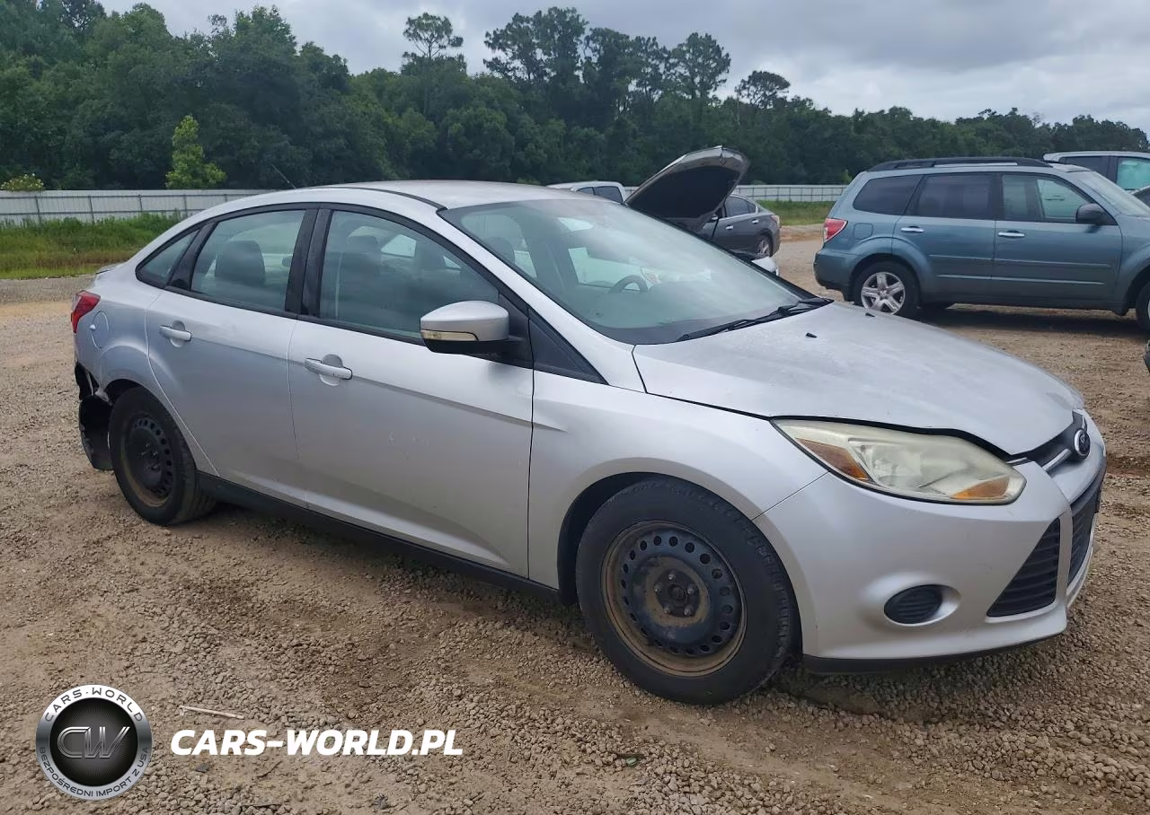 2014 Ford Focus Se VIN:1FADP3F21EL351650 - 4