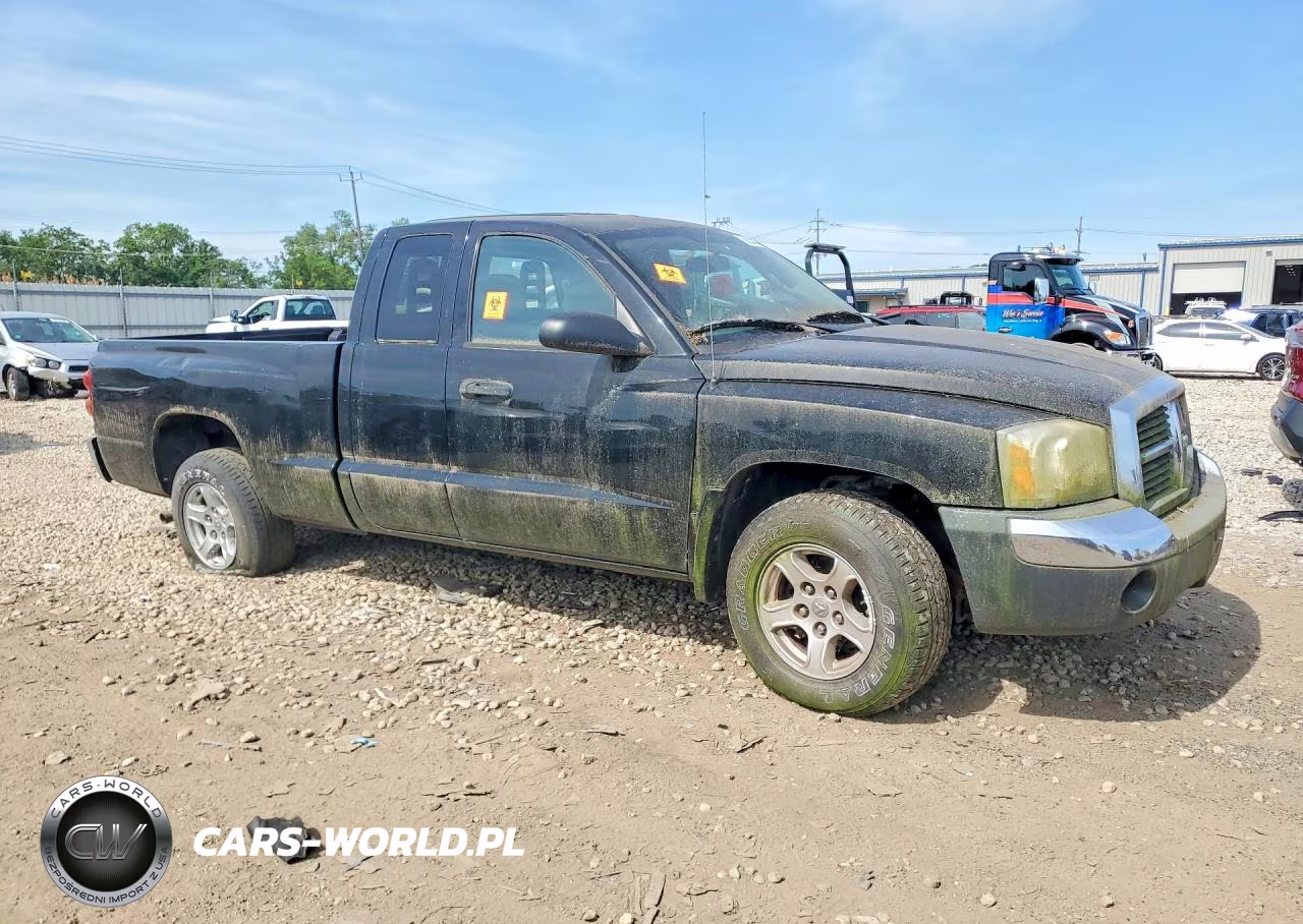 2005 Dodge Dakota Slt VIN:1D7HE42K85S176807 - 4
