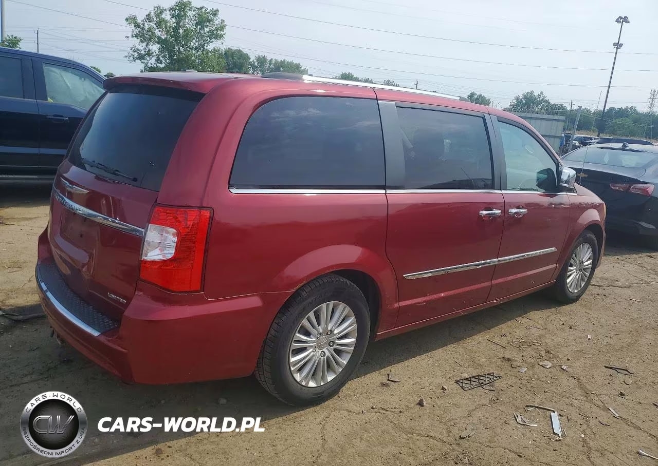 2013 Chrysler Town & Country Limited VIN:2C4RC1GG8DR708354 - 3