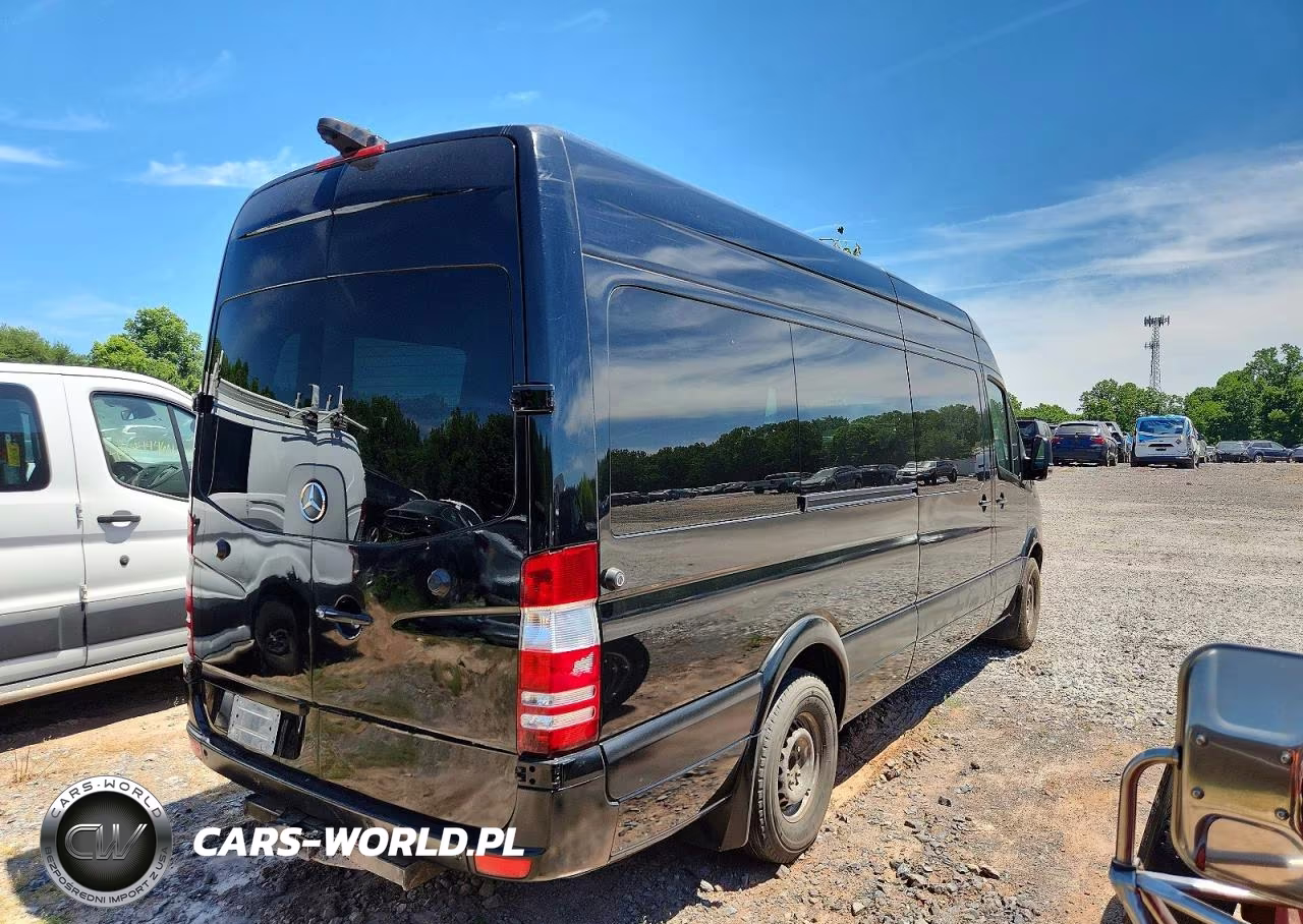2015 Mercedes-Benz Sprinter 2500 VIN:WDZPE8CC7F5955572 - 4