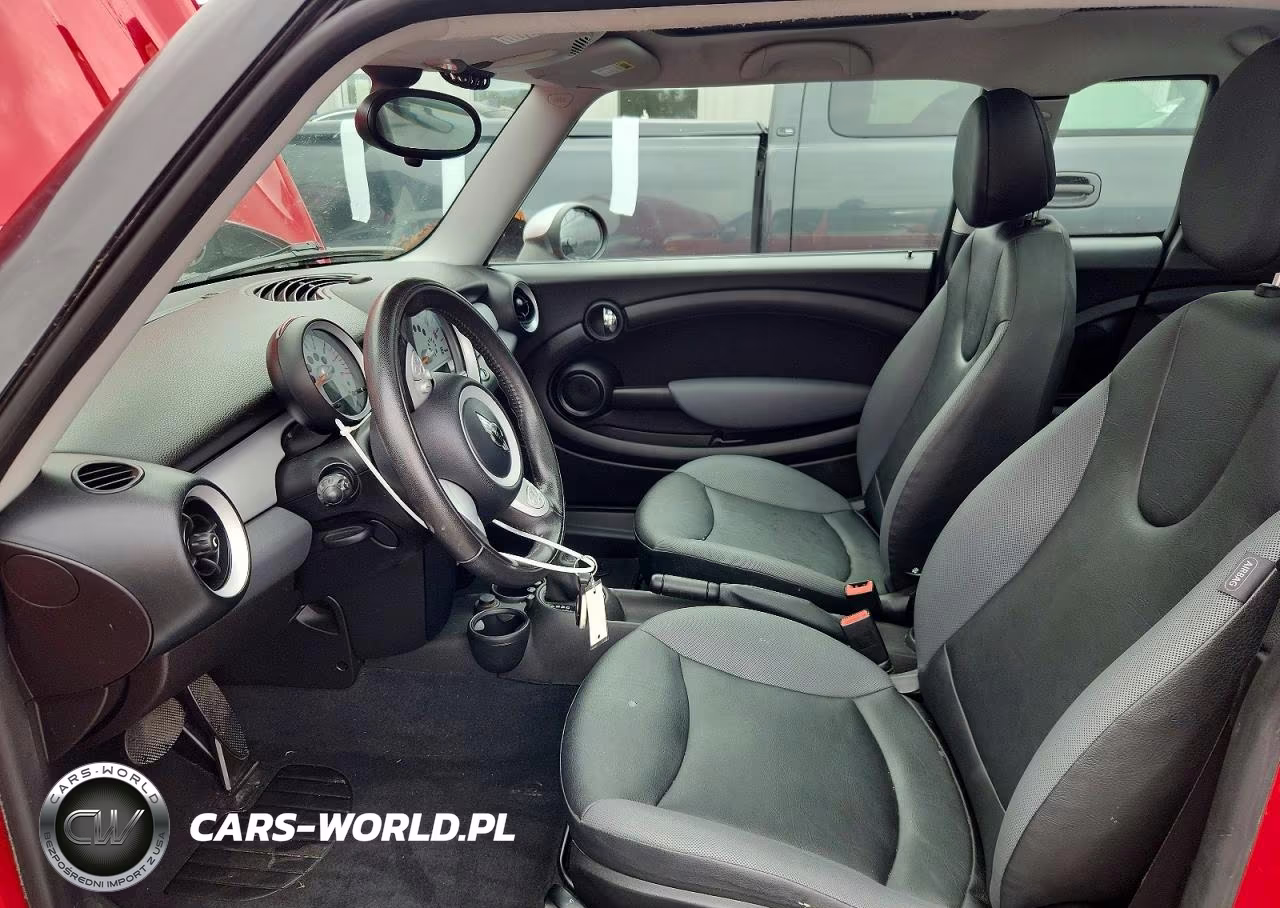 2010 Mini Cooper Clubman VIN:WMWML3C51ATX37058 - 7